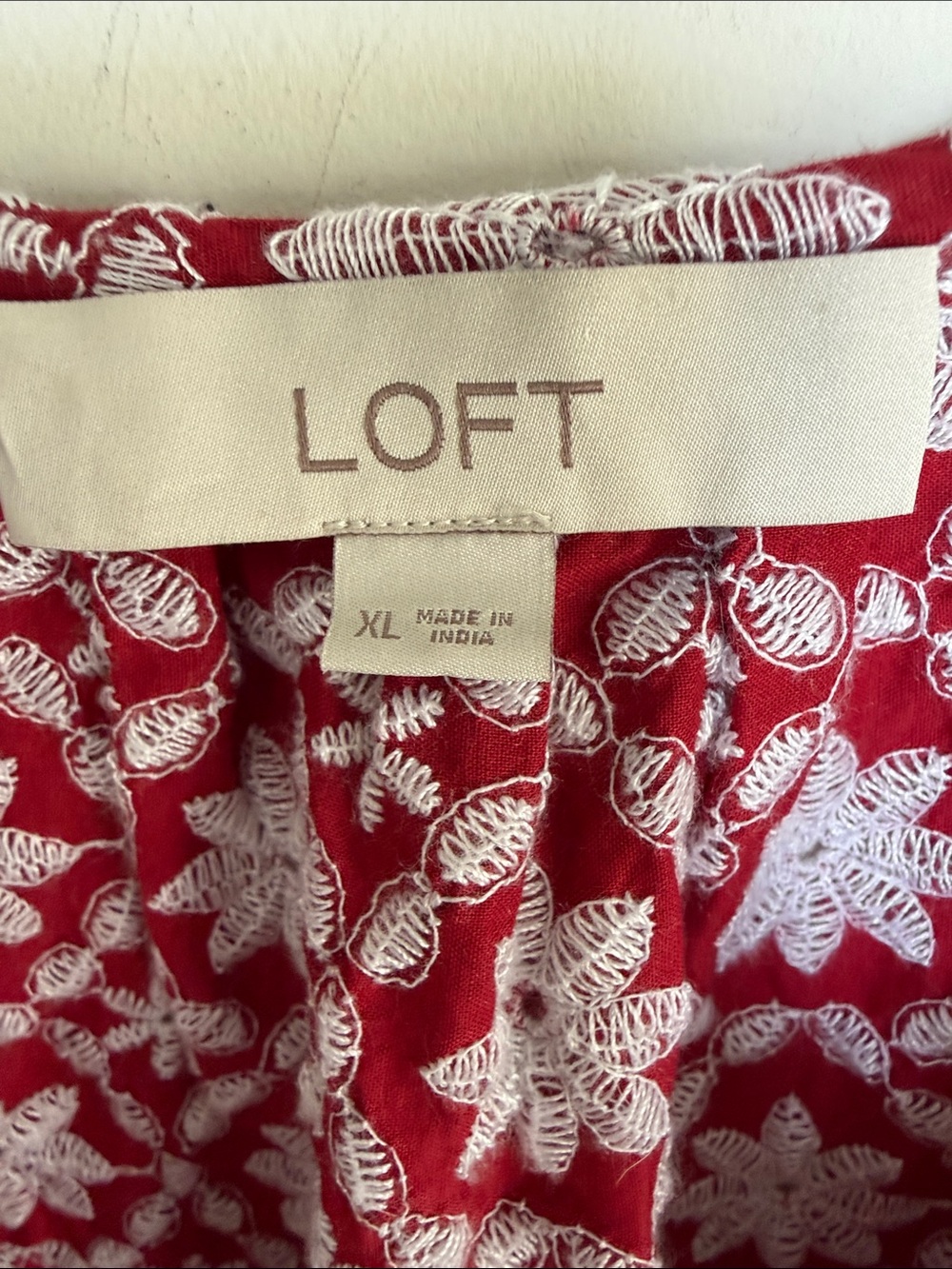 LOFT Red and White Floral Eyelet Short Sleeve Blouse - Picture 3 of 8